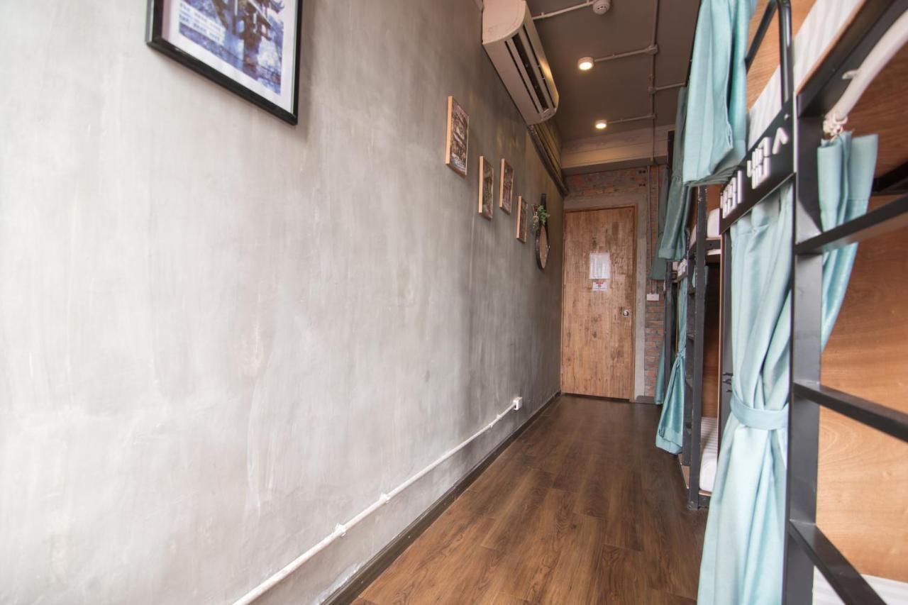Reddoorz @ Tong Duy Tan Street (Adults Only) Hostel Hanoi Exterior photo