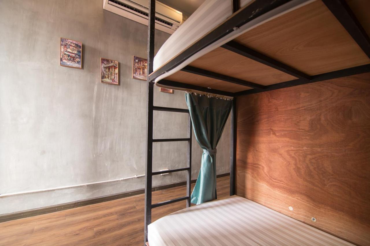 Reddoorz @ Tong Duy Tan Street (Adults Only) Hostel Hanoi Exterior photo